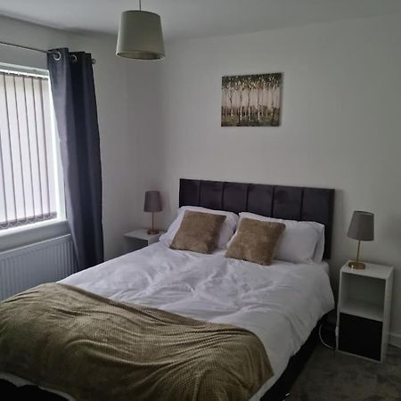 5 Bedroom House - Cheshire Oaks Ellesmere Port Esterno foto