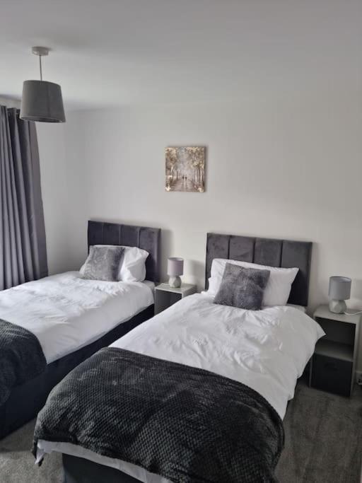 5 Bedroom House - Cheshire Oaks Ellesmere Port Esterno foto