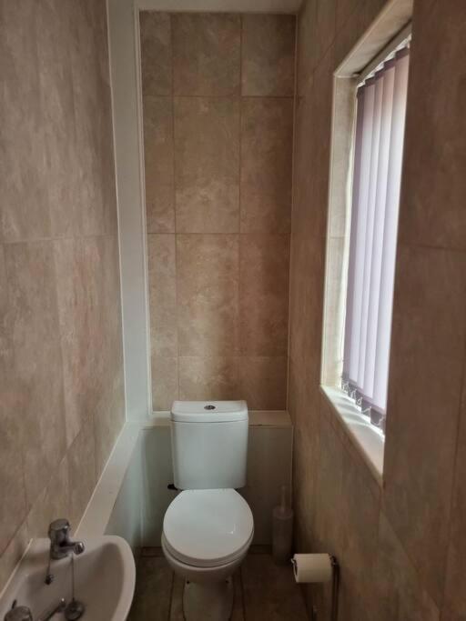 5 Bedroom House - Cheshire Oaks Ellesmere Port Esterno foto