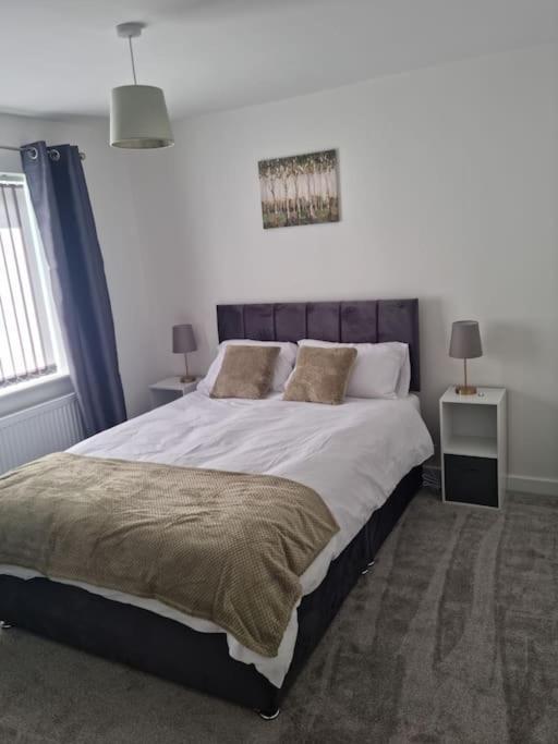 5 Bedroom House - Cheshire Oaks Ellesmere Port Esterno foto