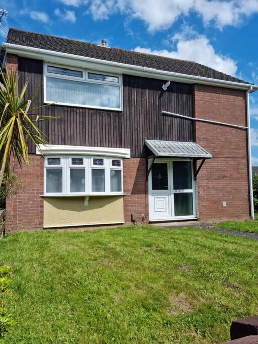 5 Bedroom House - Cheshire Oaks Ellesmere Port Esterno foto