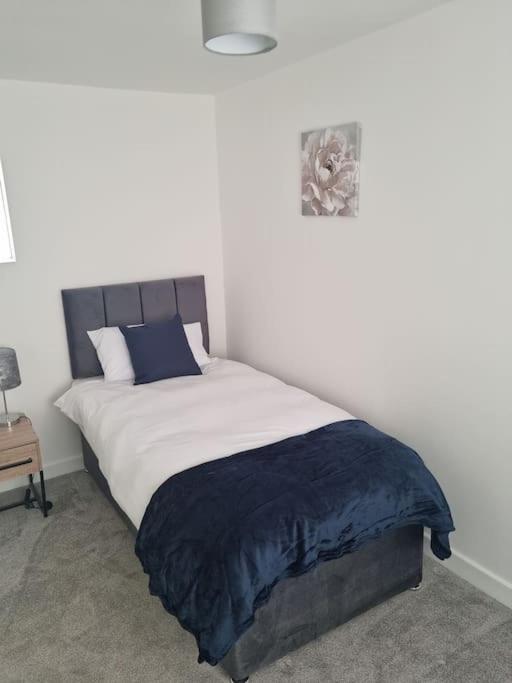 5 Bedroom House - Cheshire Oaks Ellesmere Port Esterno foto